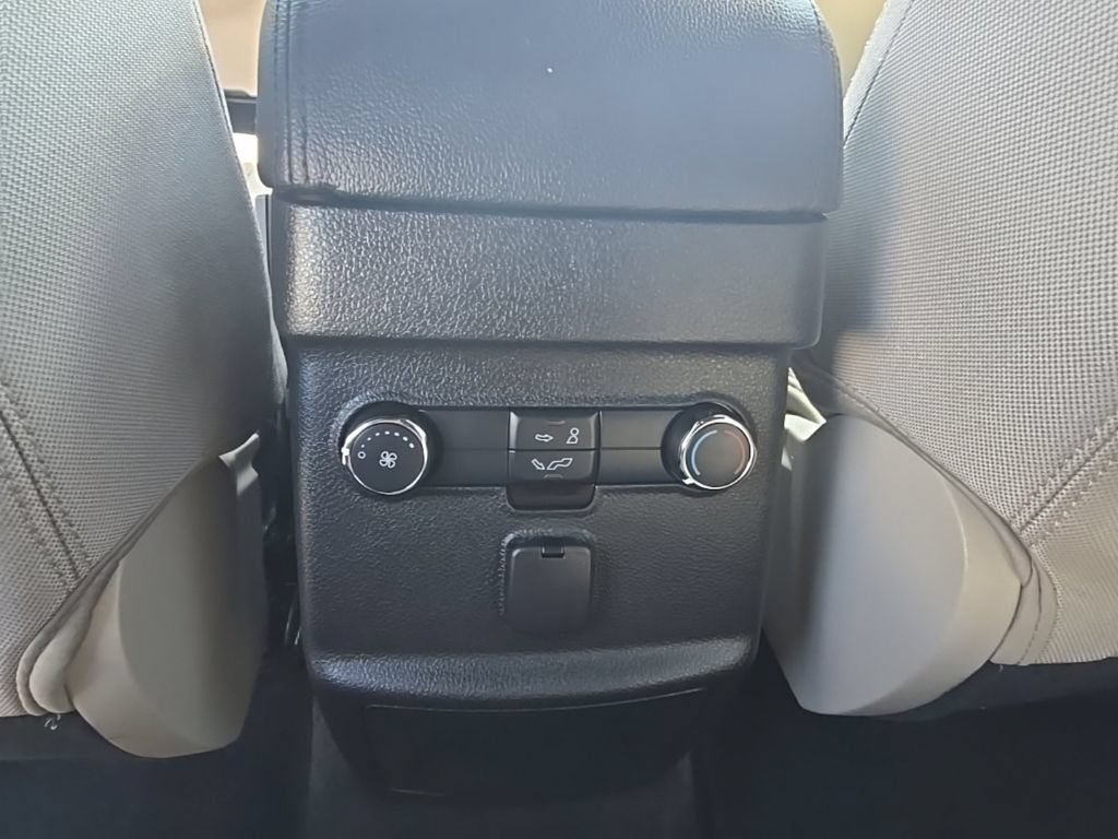 Used 2018 Ford Explorer 4WD w/ Class II Trailer Tow Package image 20