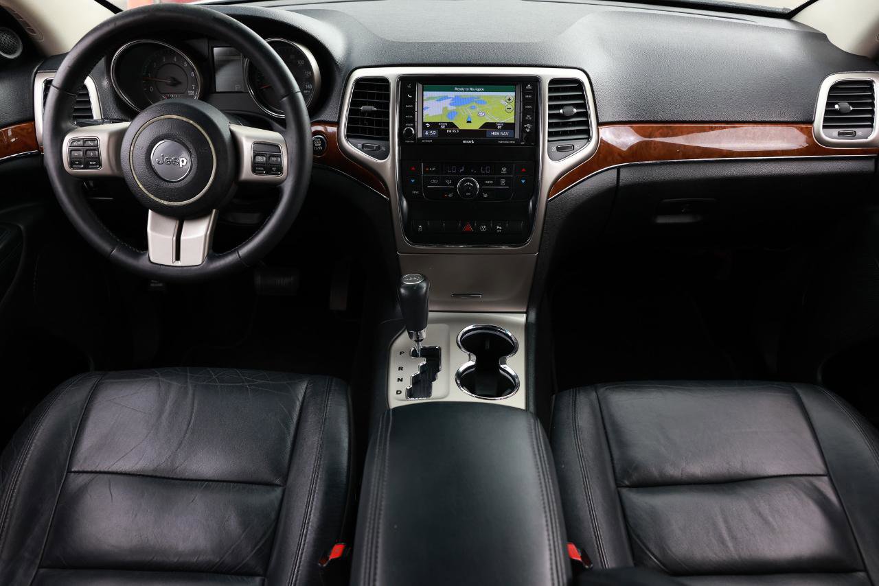 Used 2013 Jeep Grand Cherokee Limited image 21