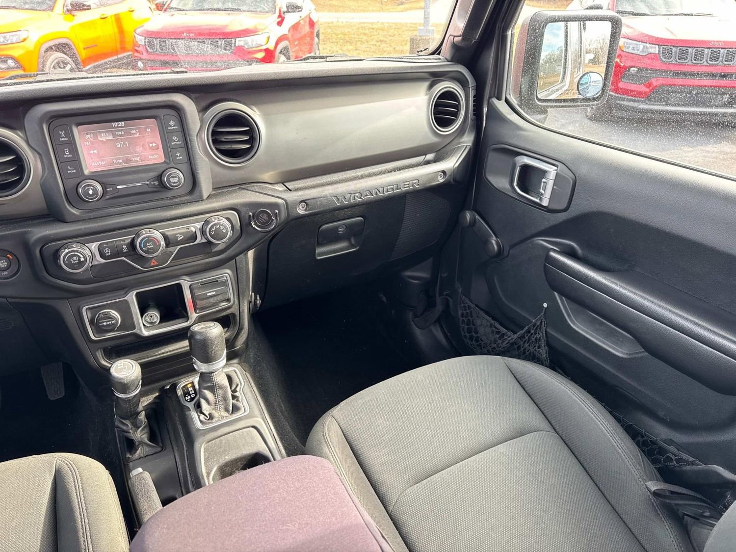 Used 2018 Jeep Wrangler Unlimited Sport image 17