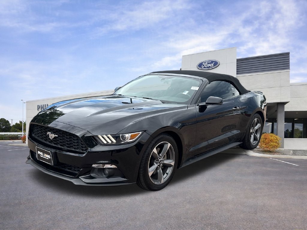 Used 2015 Ford Mustang Premium w/ Equipment Group 201A RWD image 4