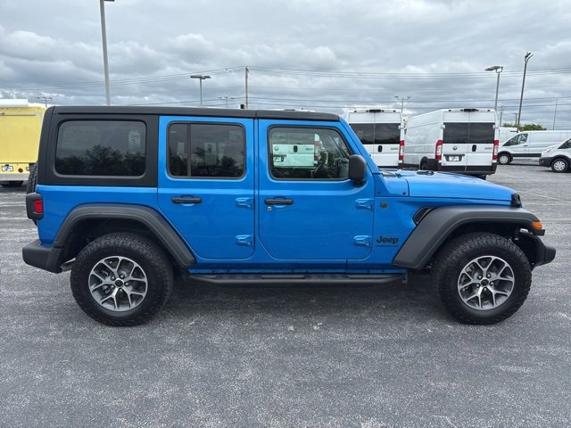 Used 2024 Jeep Wrangler Sport S image 8