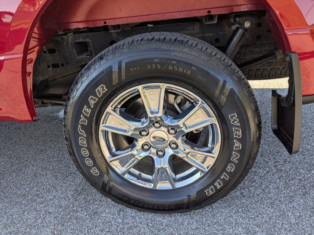 Used 2017 Ford F150 XLT w/ Equipment Group 302A Luxury AWD/4WD image 16