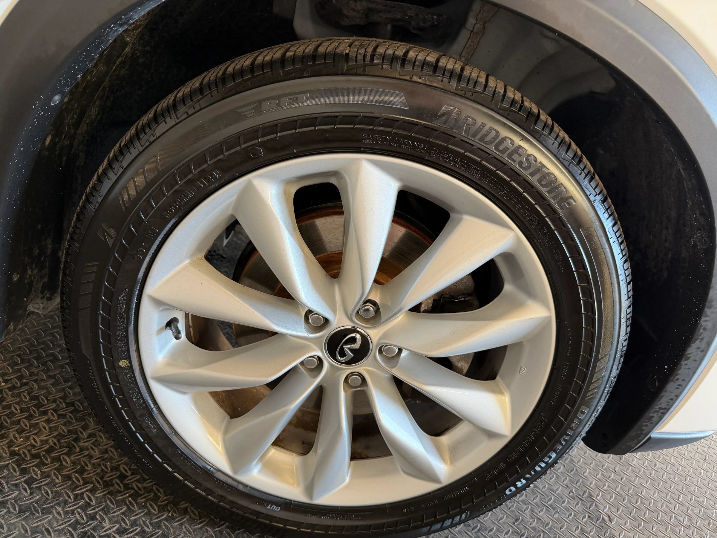 Used 2019 INFINITI QX50 Essential AWD/4WD image 46