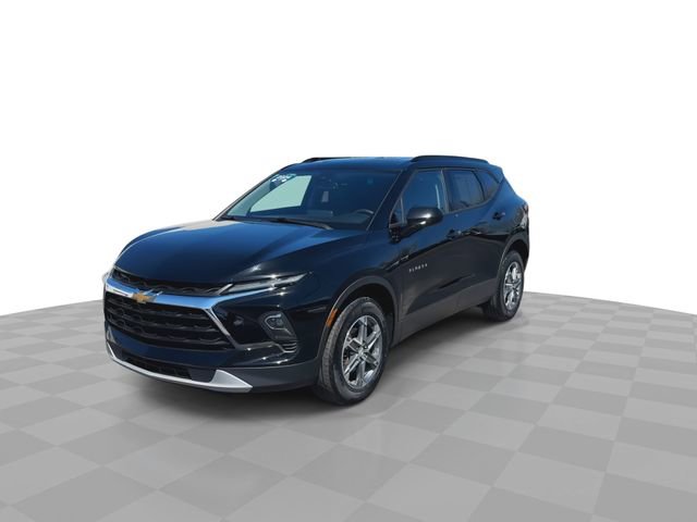 Certified 2024 Chevrolet Blazer LT w/ Convenience Package FWD image 4