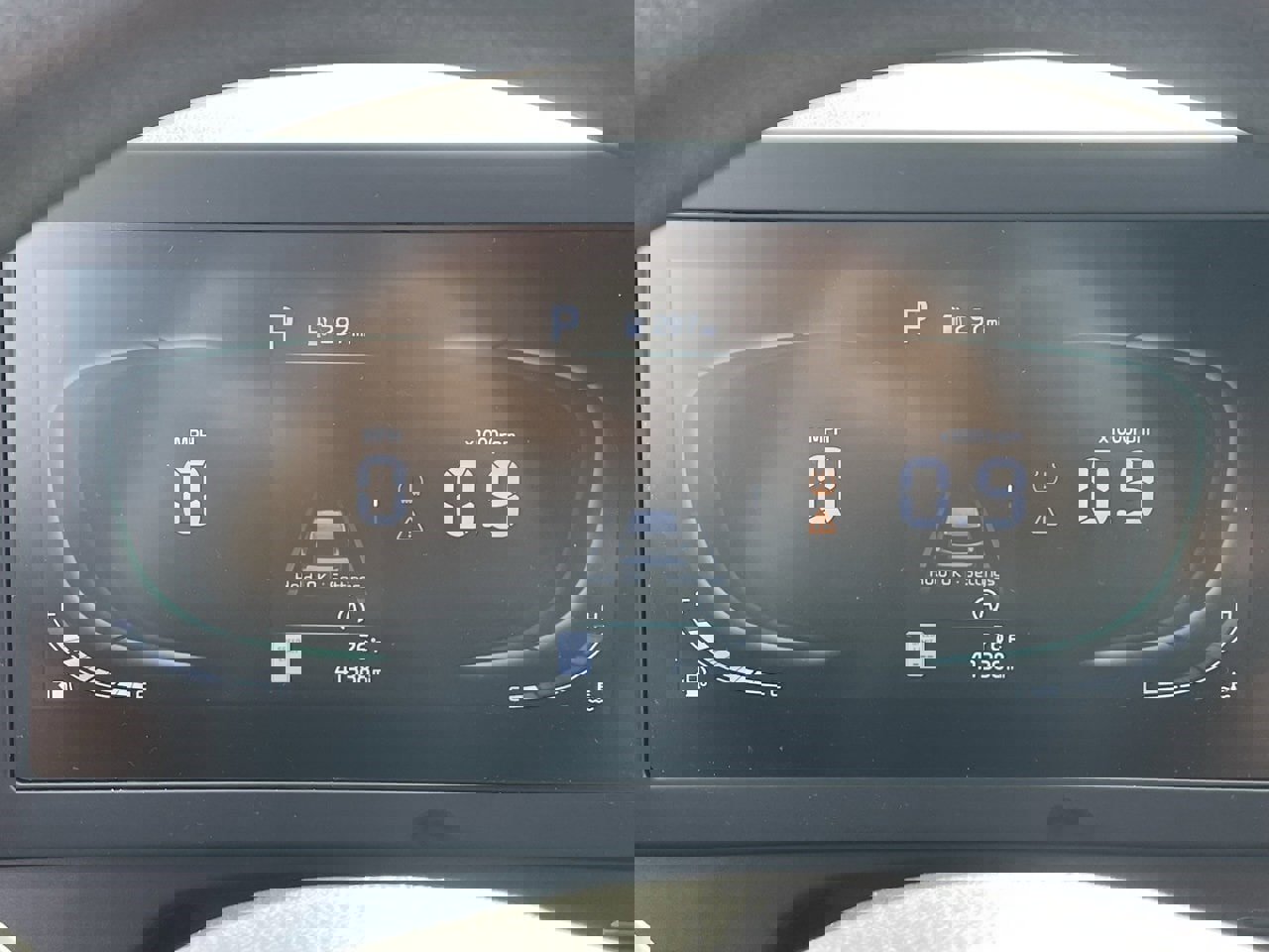 Used 2024 Kia Sportage LX image 9