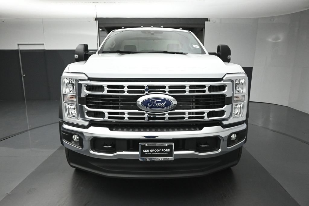 New 2026 Ford F450 XL w/ XL Chrome Package RWD image 4