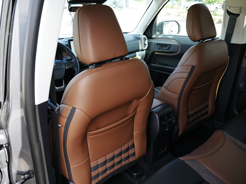 New 2026 Ford Bronco Sport Outer Banks w/ Outer Banks Tech Package+ AWD/4WD image 14