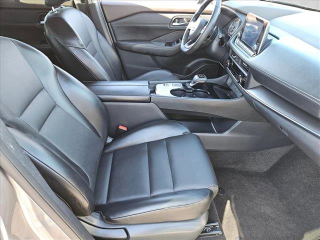 Used 2023 Nissan Rogue SV w/ SV Premium B Package image 19