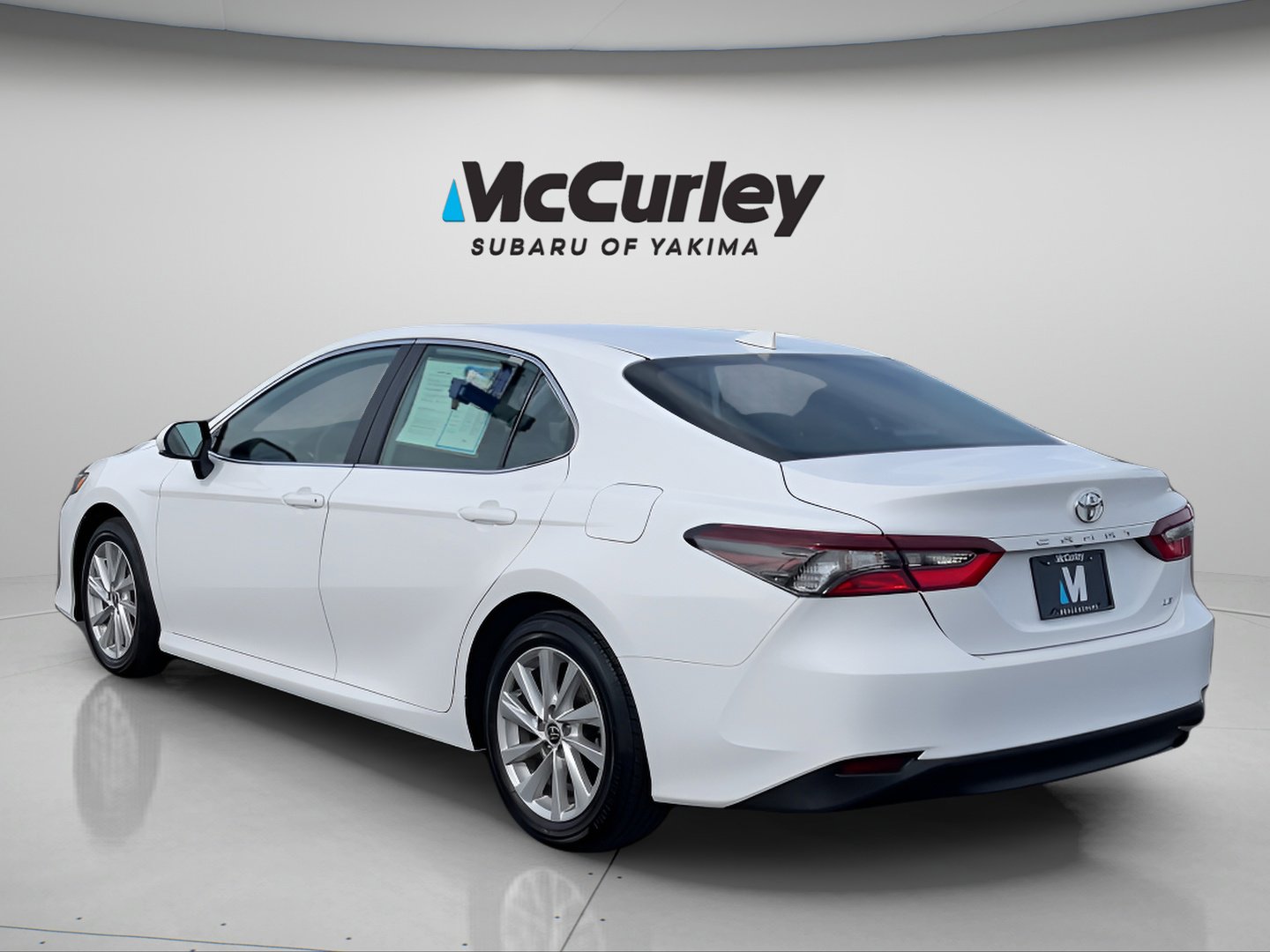 Used 2024 Toyota Camry LE FWD image 3