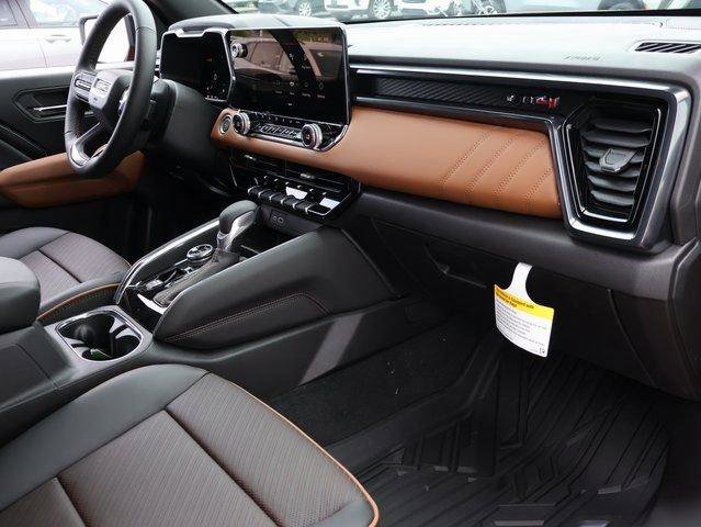 New 2025 GMC Canyon AT4 w/ Nightfall Edition image 8