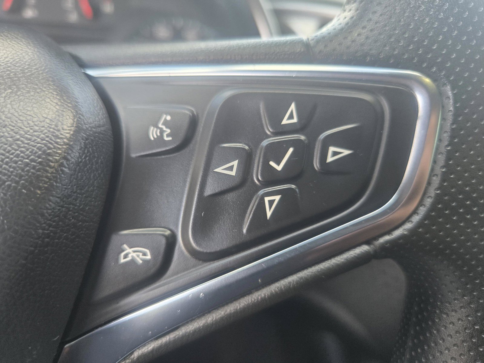 Used 2024 Chevrolet Malibu LT FWD image 18