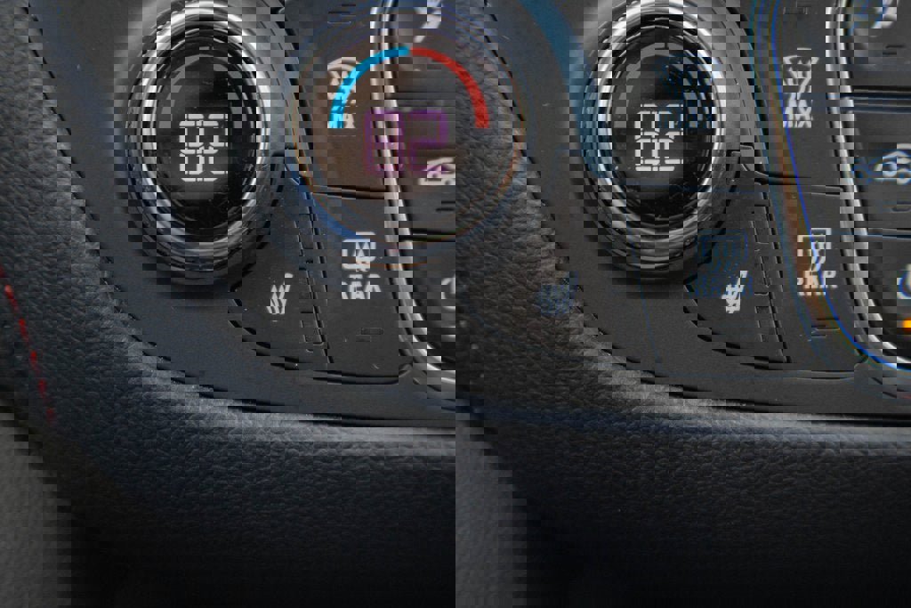 Certified 2022 Chevrolet Equinox RS w/ RS Leather Package image 22