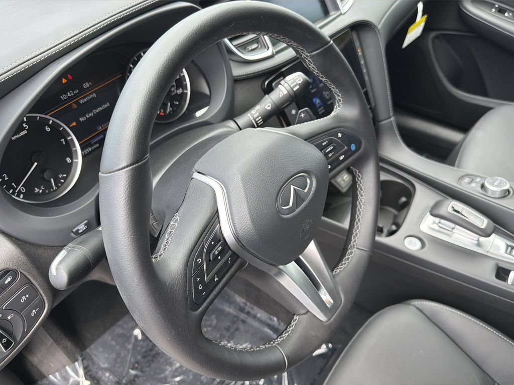 Certified 2025 INFINITI QX50 Pure AWD/4WD image 11