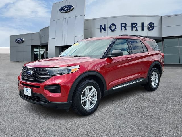 Used 2021 Ford Explorer XLT AWD/4WD image 2