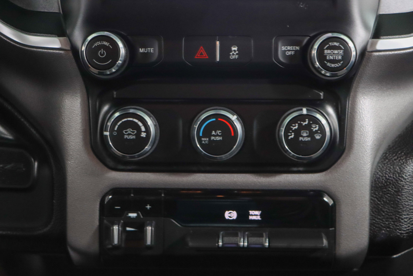 Used 2024 RAM 2500 Big Horn image 21