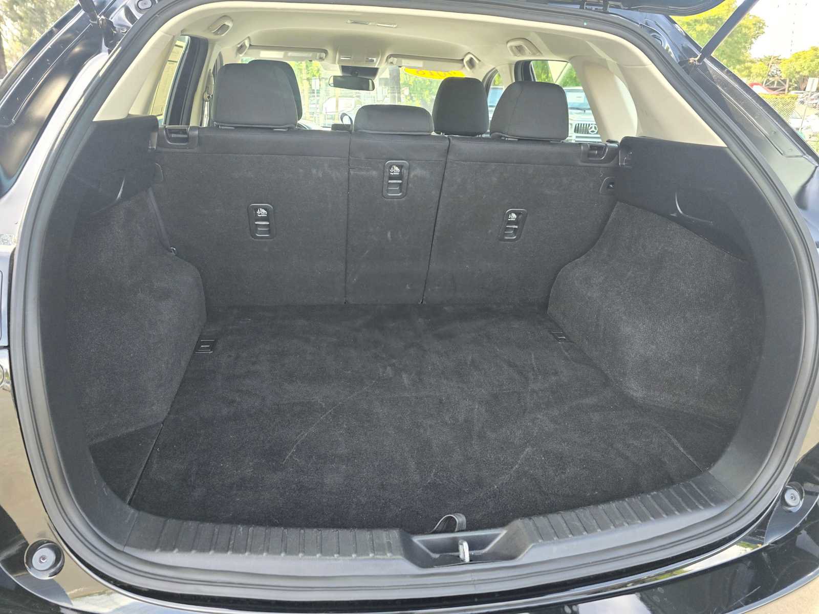 Used 2018 MAZDA CX-5 Sport FWD image 17