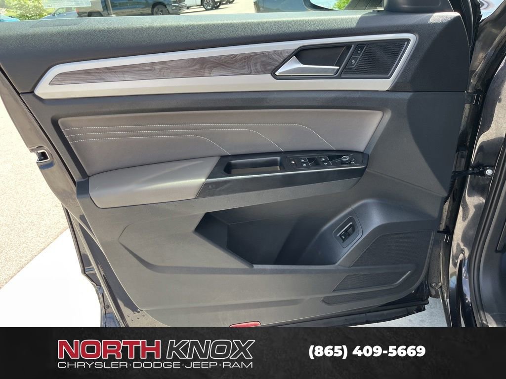 Used 2021 Volkswagen Atlas Cross Sport SE AWD/4WD image 5