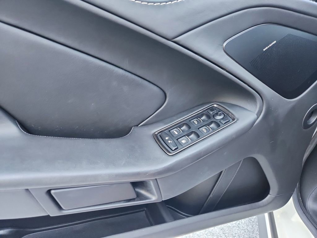 Used 2015 Aston Martin Vanquish Coupe image 61