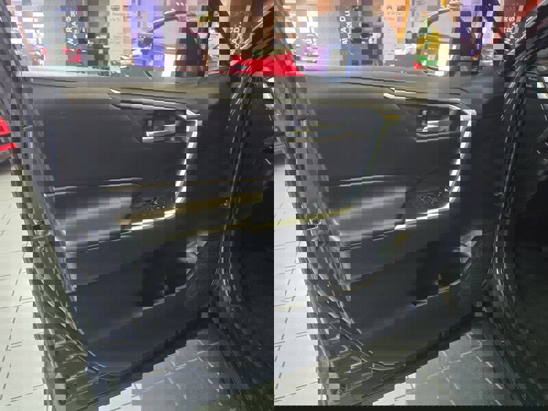 Used 2022 Toyota RAV4 XLE image 10