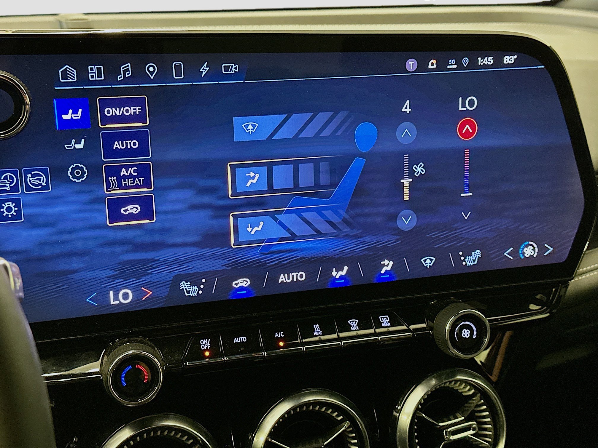 Used 2024 Chevrolet Blazer EV LT image 24