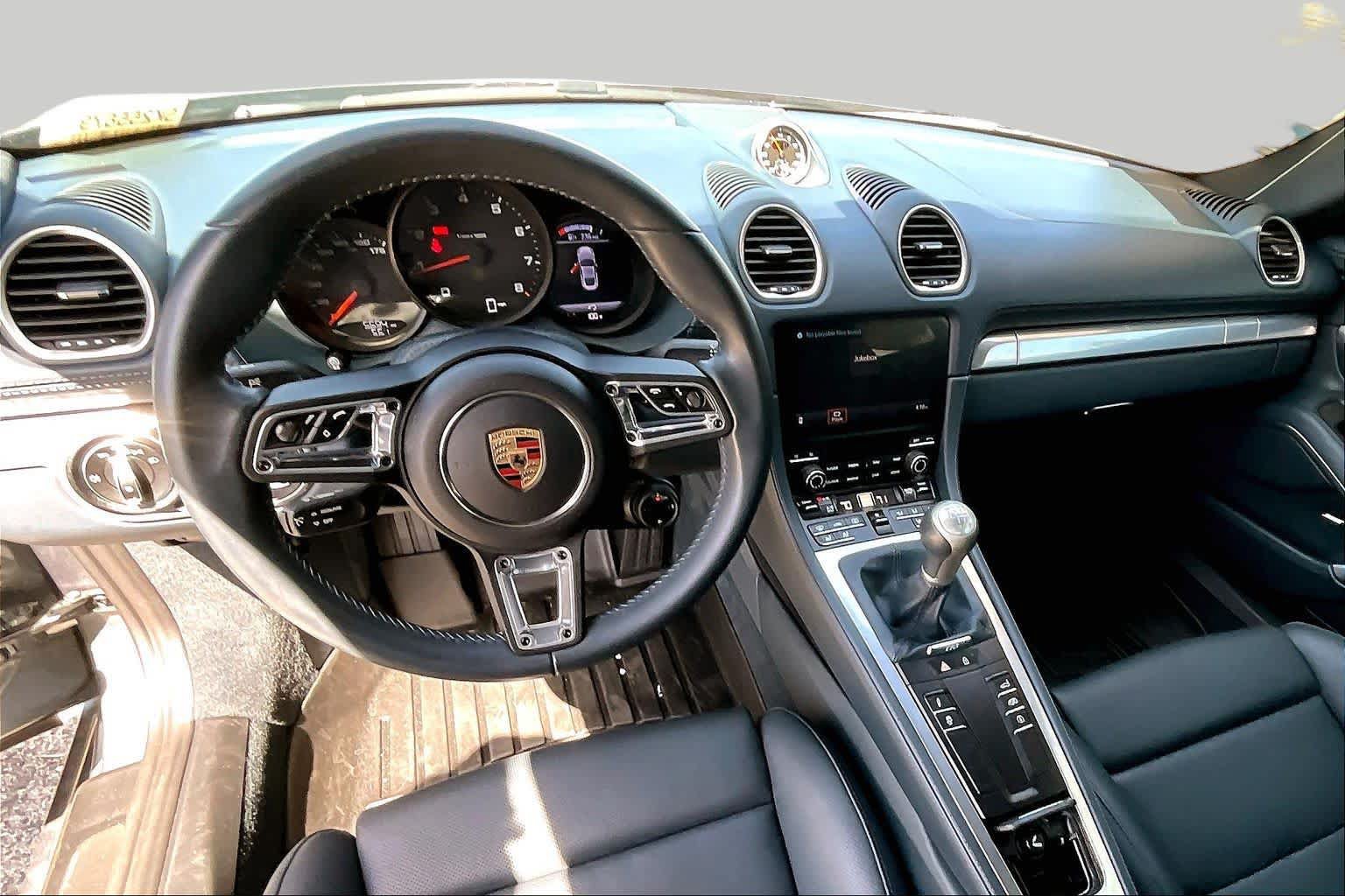 Used 2025 Porsche 718 Cayman RWD image 16