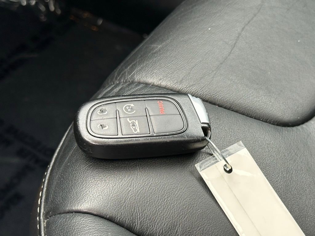 Used 2018 Jeep Cherokee Limited w/ High Altitude Package AWD/4WD image 36