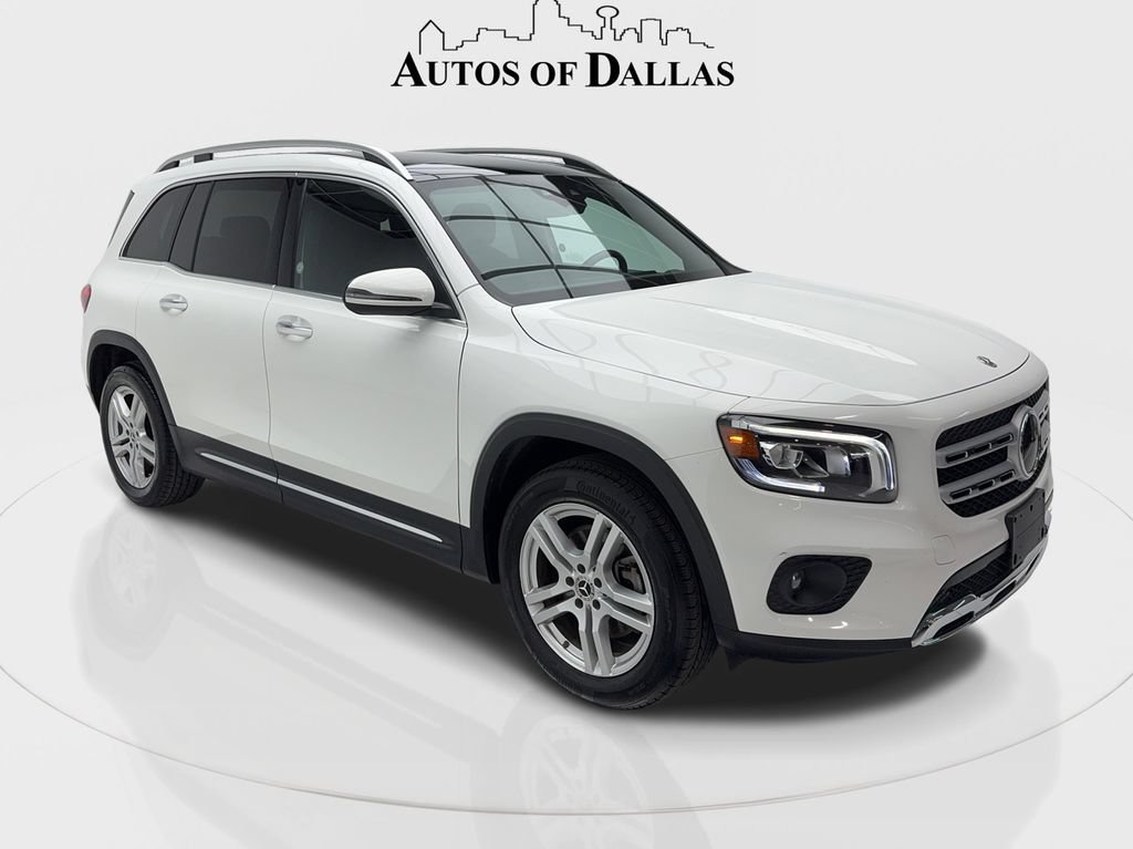 Used 2023 Mercedes-Benz GLB 250 4MATIC w/ Premium Package image 2