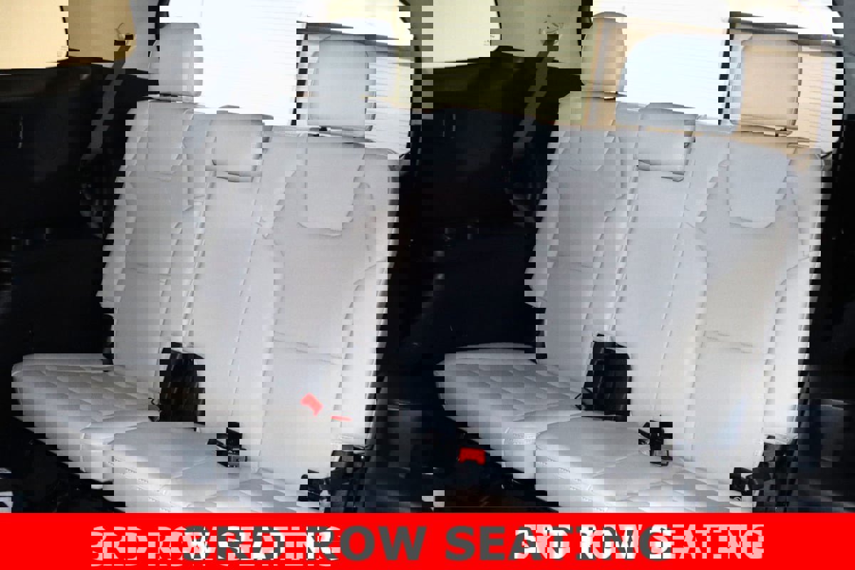 Used 2023 Kia Telluride S image 19