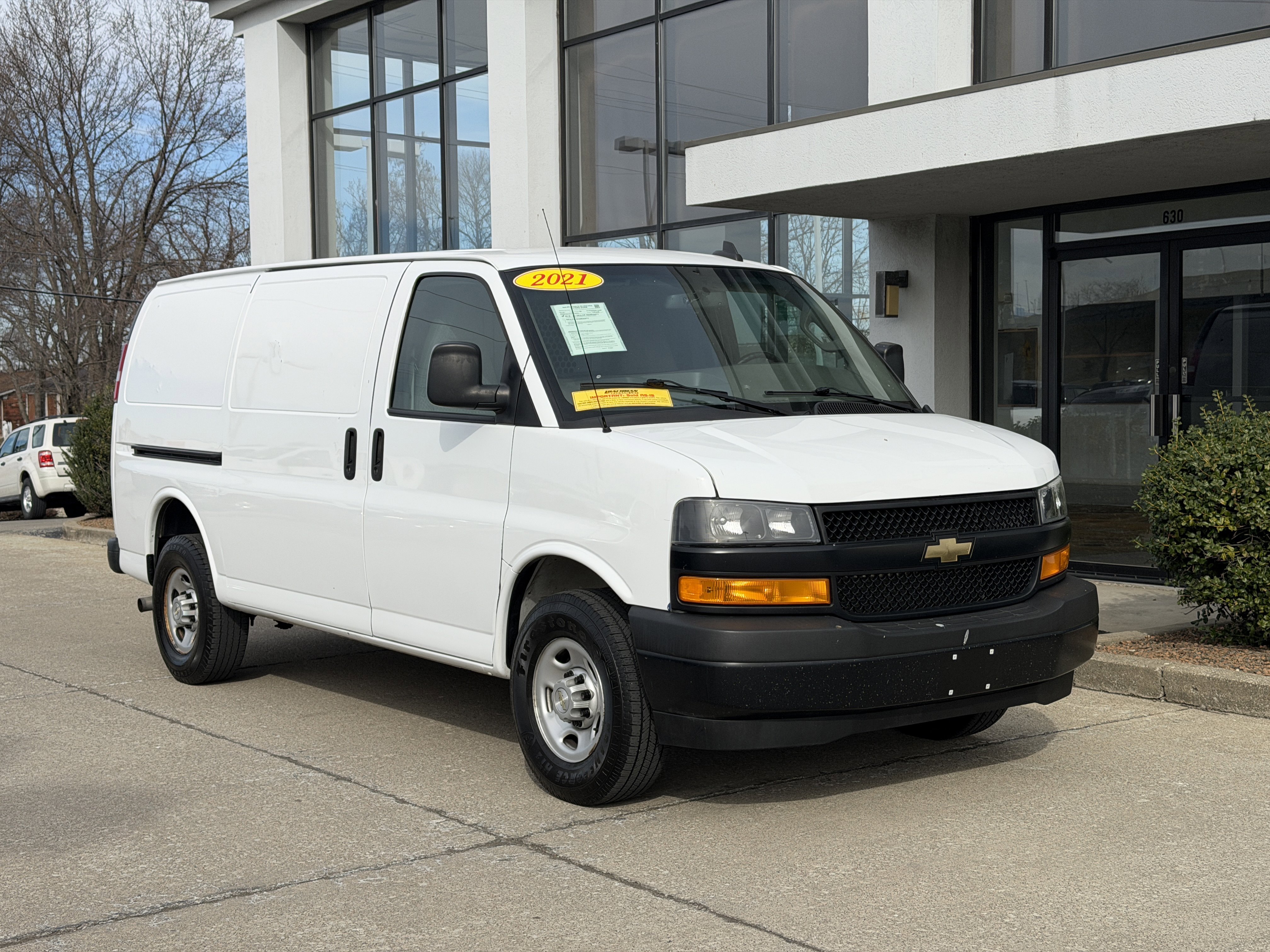 Used 2021 Chevrolet Express 2500 w/ Driver Convenience Package image 2