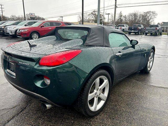 Used 2008 Pontiac Solstice Convertible w/ Premium Package image 9