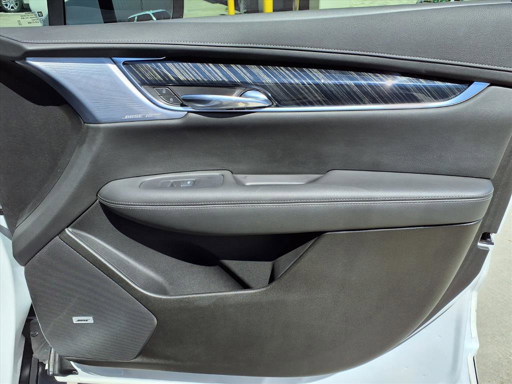 Certified 2024 Cadillac XT6 Premium Luxury FWD image 11