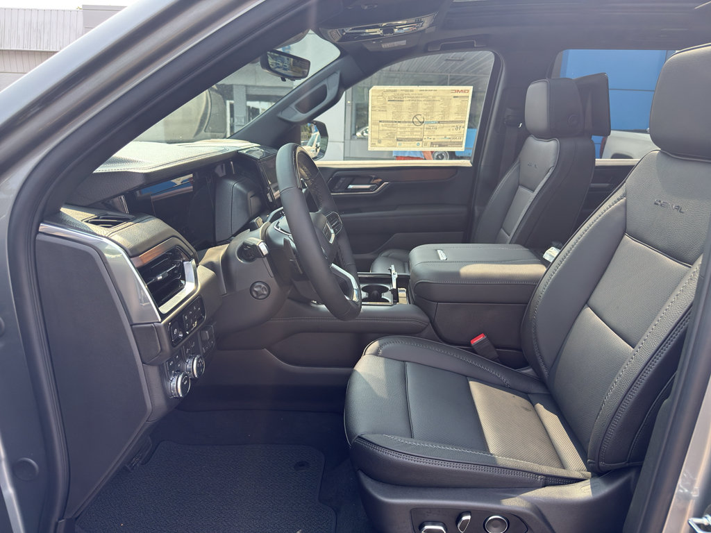 New 2026 GMC Yukon Denali w/ Advanced Technology Package AWD/4WD image 10