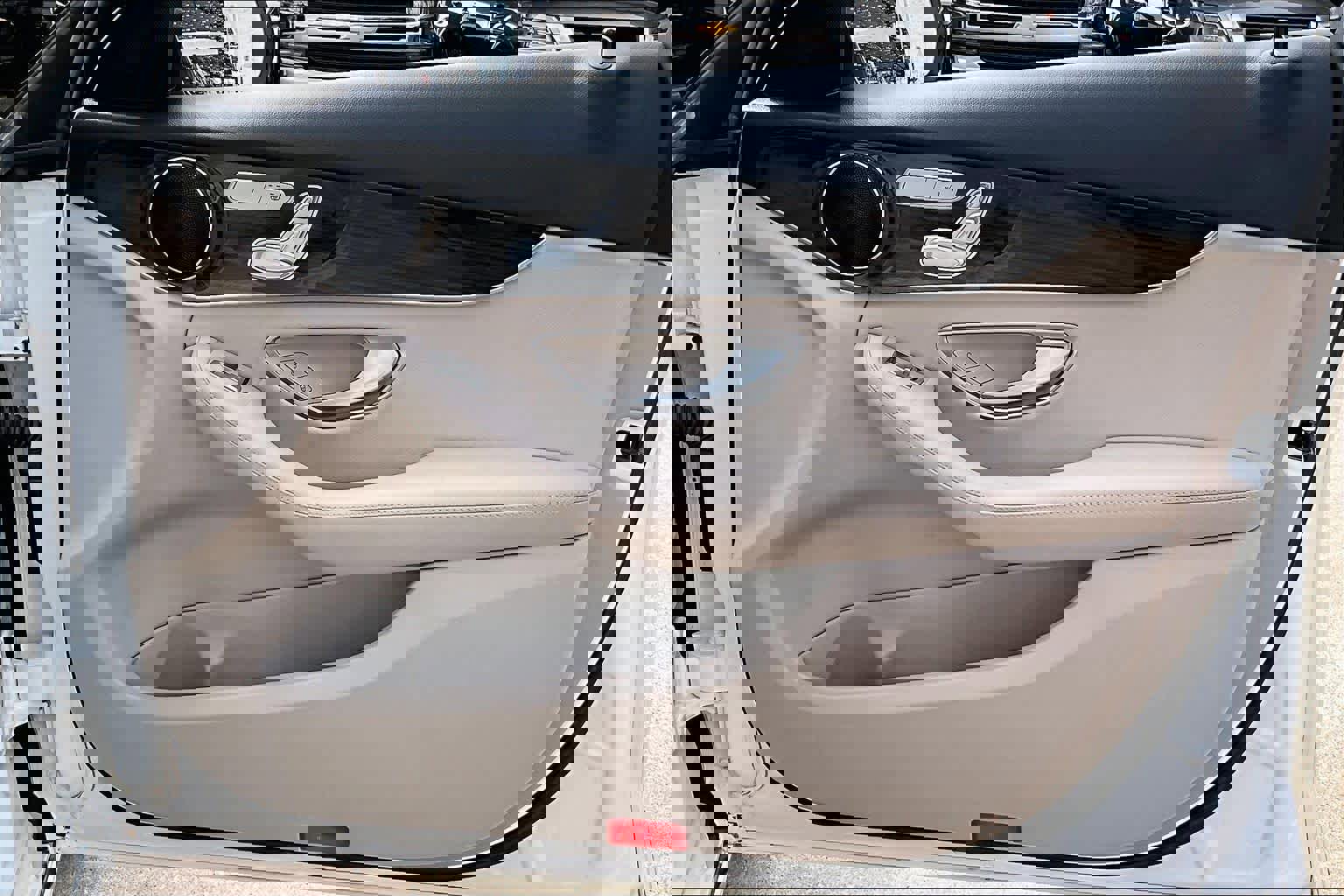 Used 2020 Mercedes-Benz C 300 4MATIC Sedan image 25