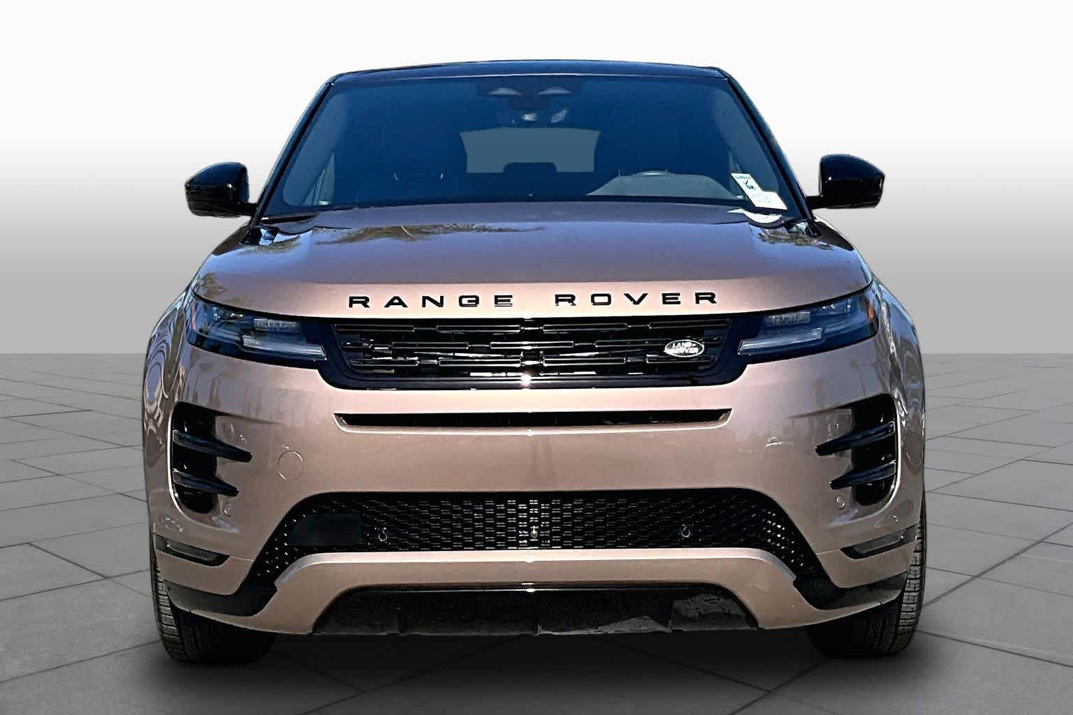 Used 2025 Land Rover Range Rover Evoque Dynamic SE AWD/4WD image 3