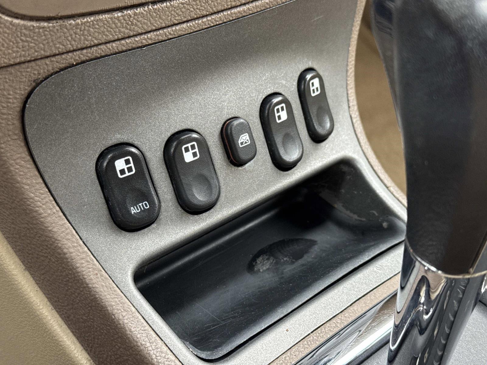 Used 2008 Chevrolet HHR LT w/ LT Preferred Equipment Group image 12