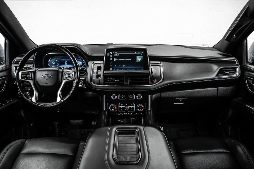 Used 2022 Chevrolet Tahoe Z71 w/ Luxury Package AWD/4WD image 20
