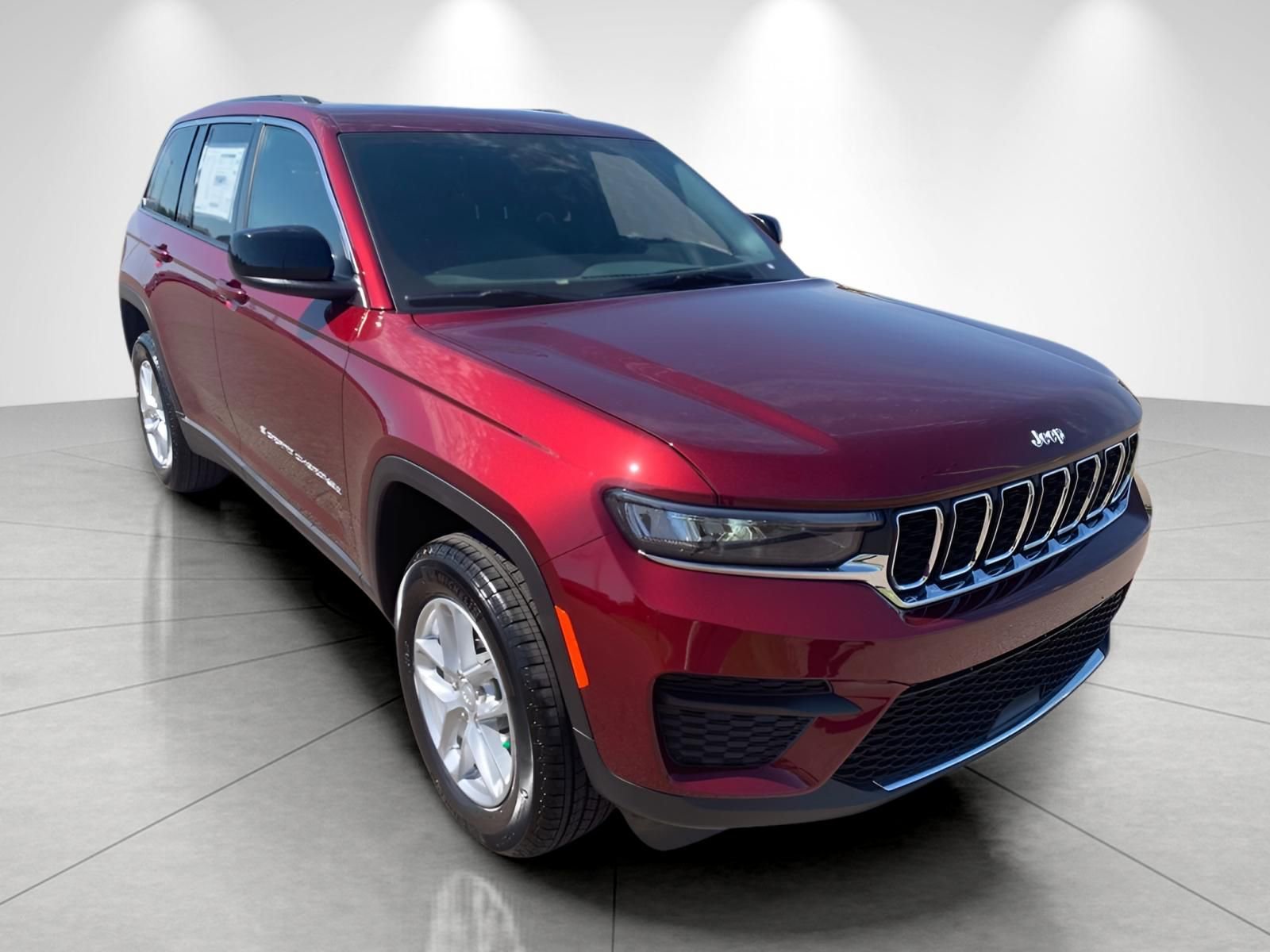 New 2025 Jeep Grand Cherokee Laredo X