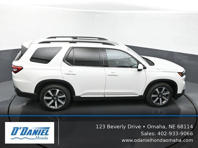 Used 2023 Honda Pilot Touring image 19