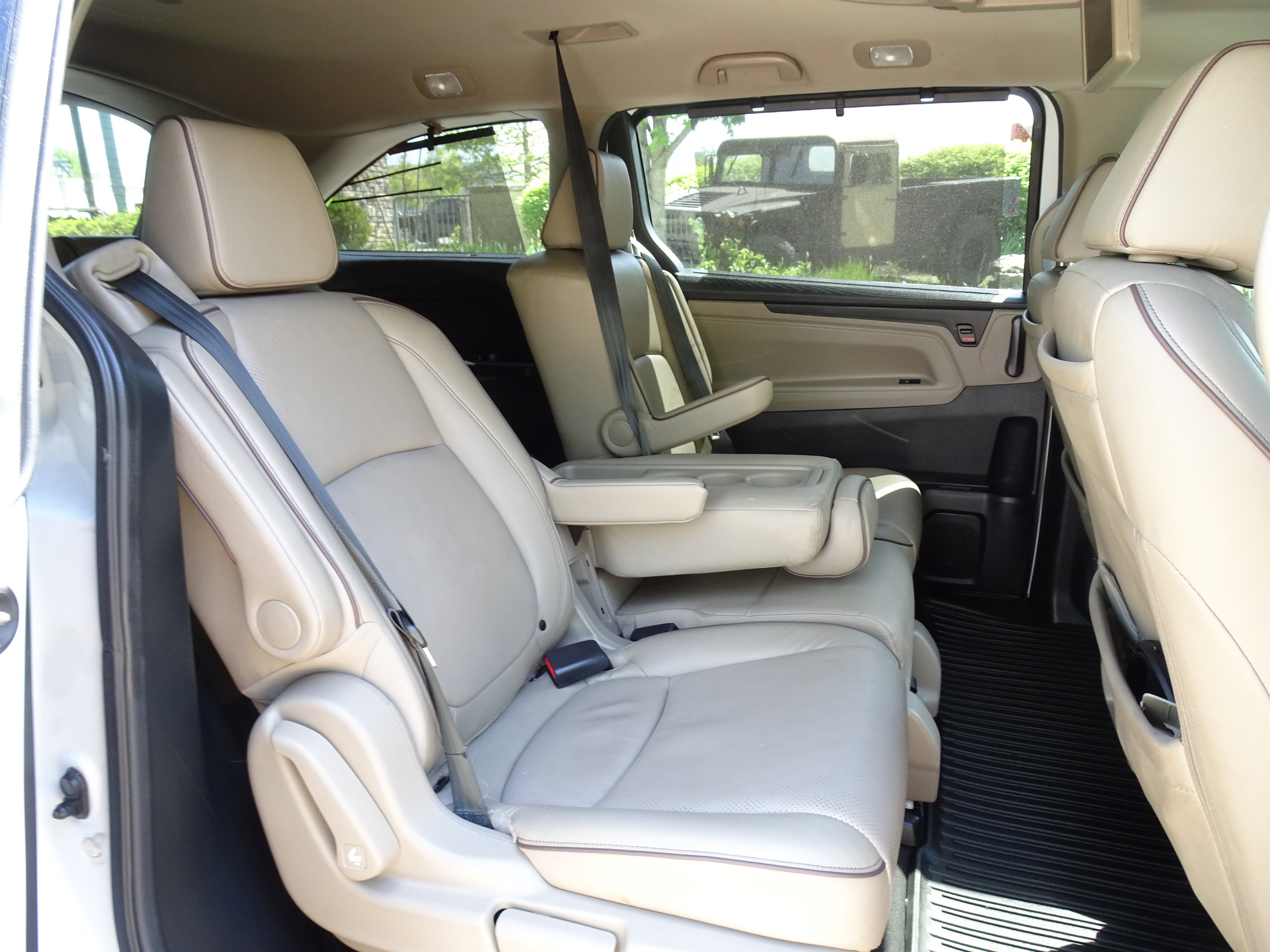 Used 2023 Honda Odyssey Elite image 21