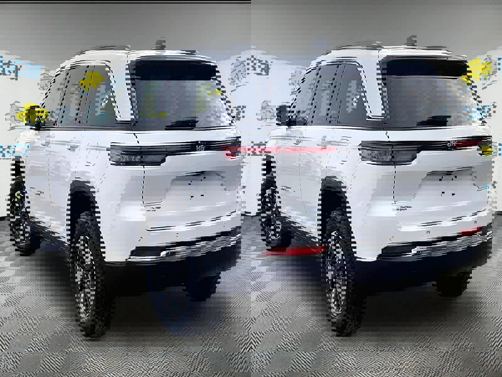 Used 2023 Jeep Grand Cherokee 4WD 4xe image 4