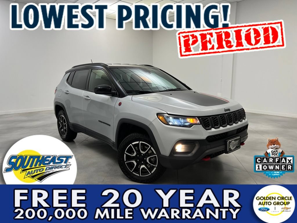 Used 2024 Jeep Compass Trailhawk AWD/4WD image 1