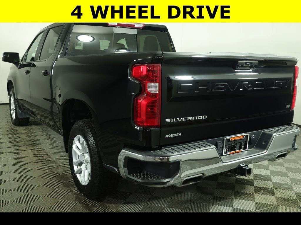 Used 2022 Chevrolet Silverado 1500 LT w/ Z71 Off-Road Package image 5