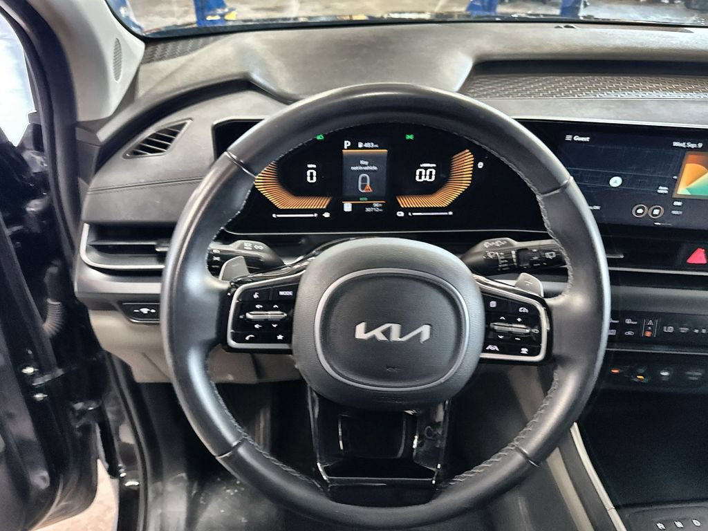 Used 2026 Kia Carnival LXS FWD image 7