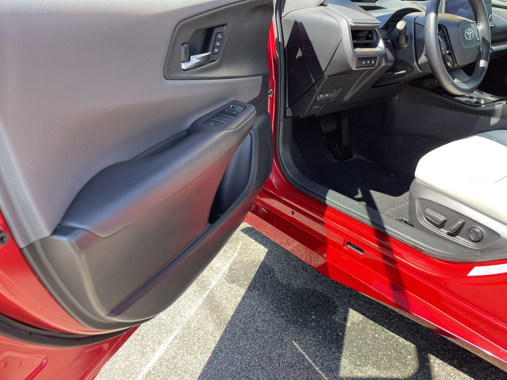 Used 2023 Toyota Prius Limited AWD/4WD image 14