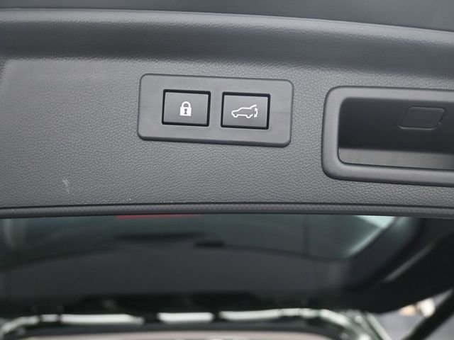 Used 2023 Subaru Forester Premium image 25