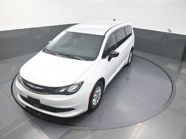 New 2027 Chrysler Pacifica LX FWD image 12