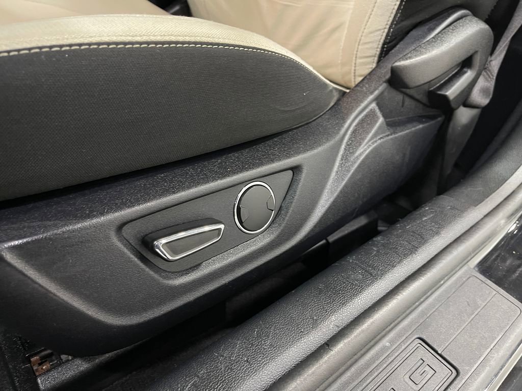 Used 2015 Ford Mustang GT image 15