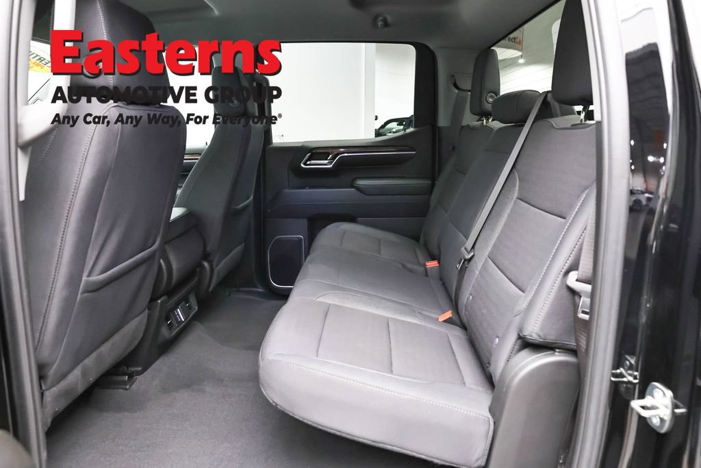 Used 2024 Chevrolet Silverado 1500 LT AWD/4WD image 23