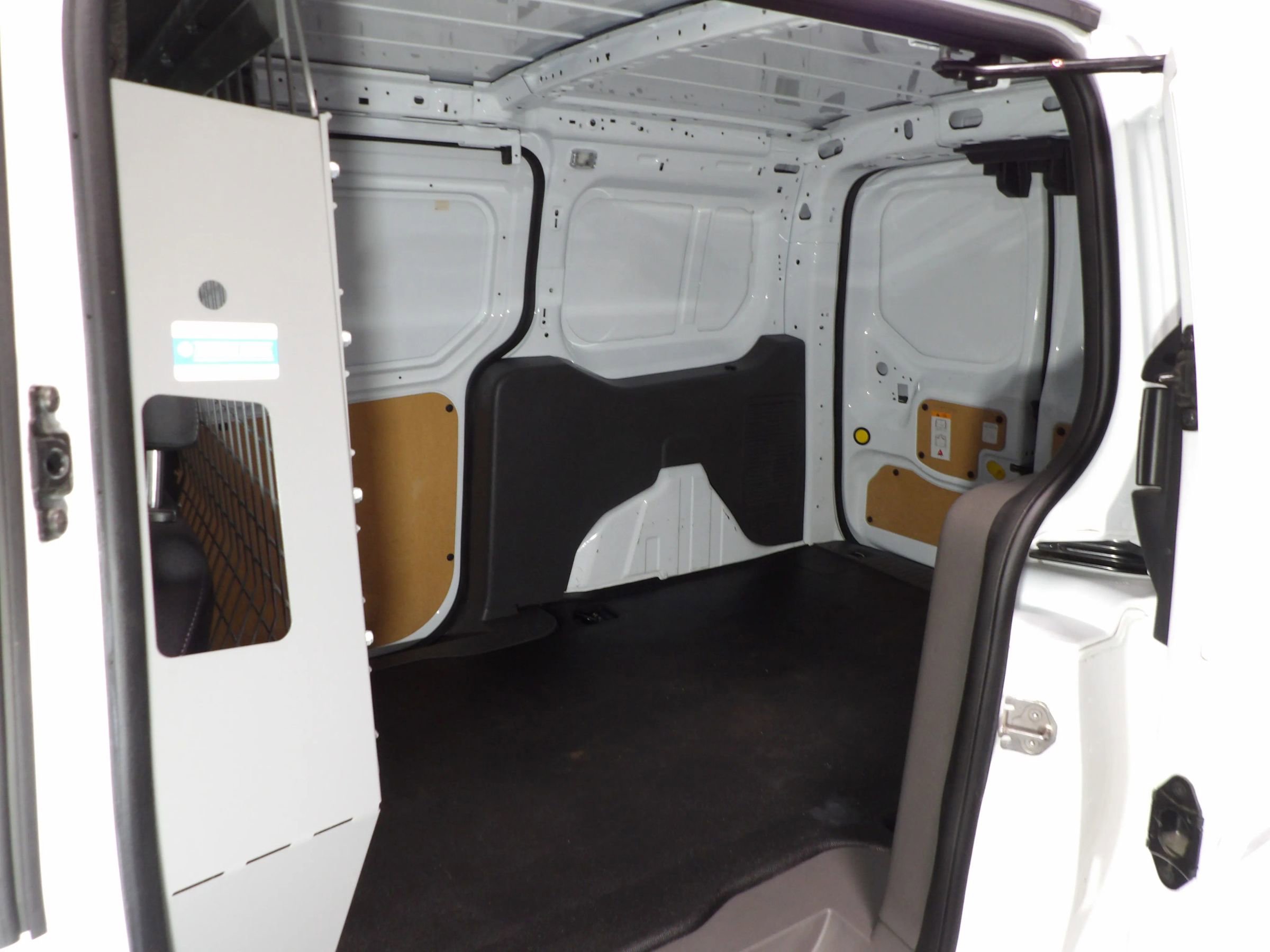 Used 2019 Ford Transit Connect XLT image 12