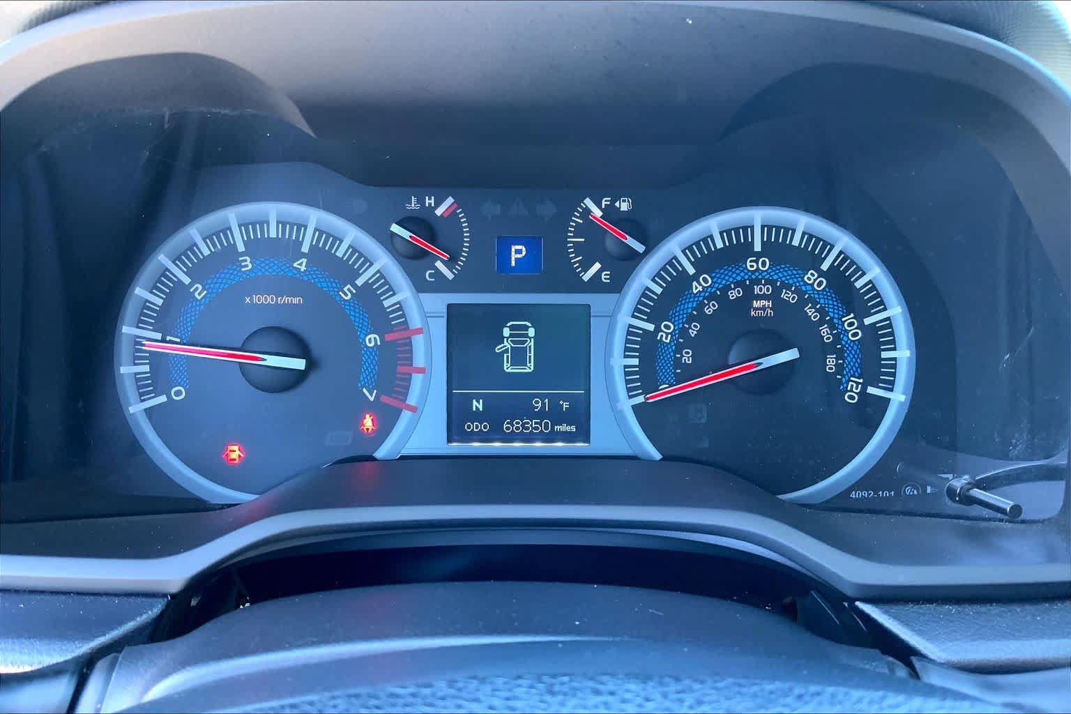 Used 2019 Toyota 4Runner SR5 AWD/4WD image 25